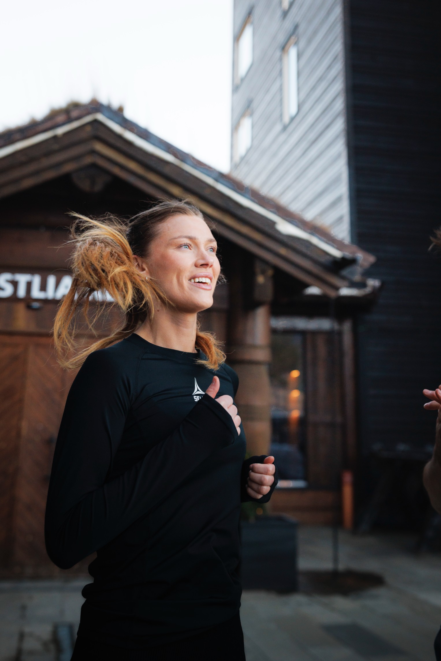 class="img-responsive