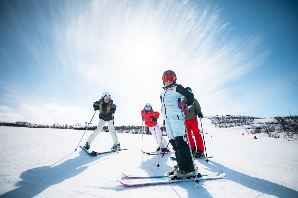 FAMILIE-PA-SKI-VGE-06542-FOTO-PAUL-ARTHUR-LOCKHART-18681739-Foto_Paul_Lockhart